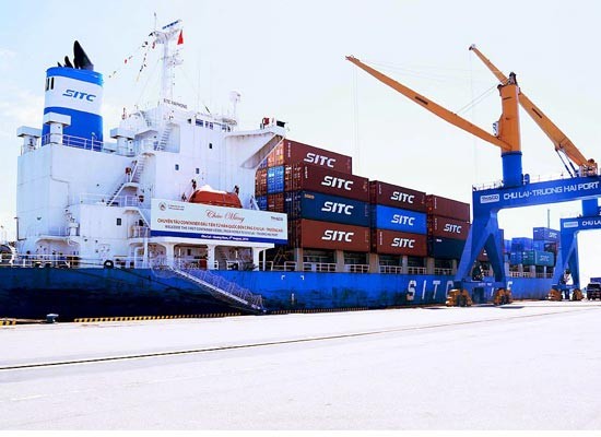 South Korea-Chu Lai container shipping route was launched in Nui Thanh district, Quang Nam province on August 5 (Photo: SGGP)